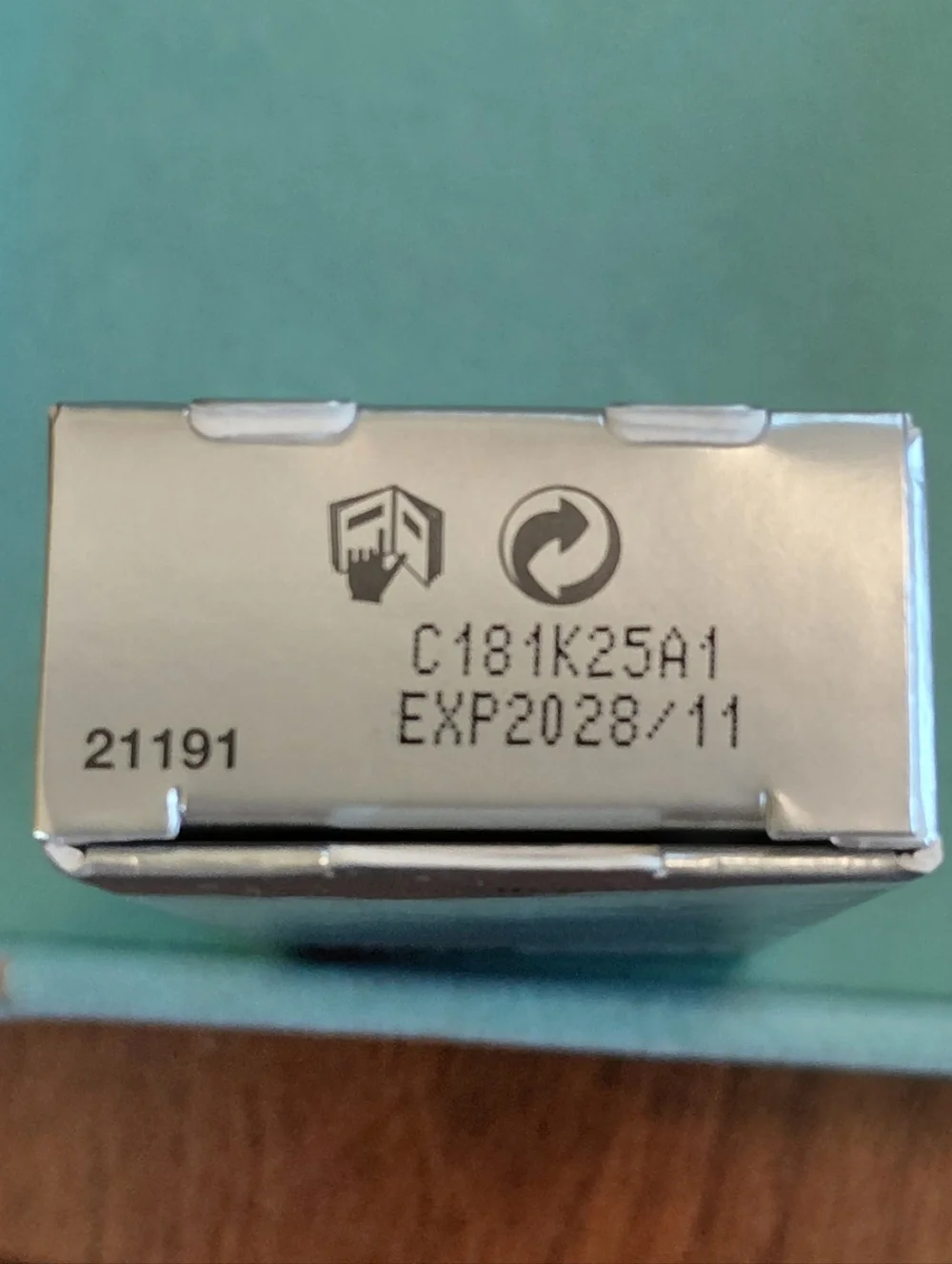 PCA Skin Hyaluronic Acid Face Serum And Lip Booster Bundle - Picture 13 of 13